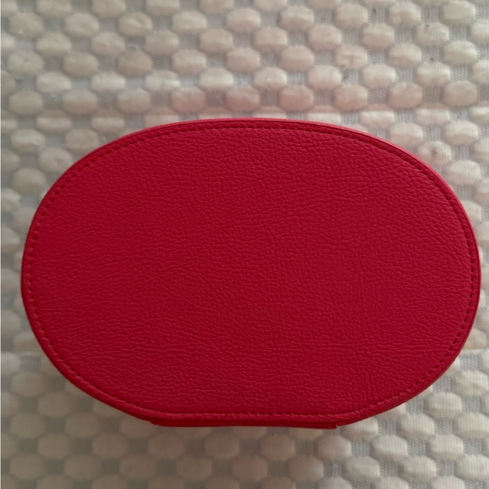 SAIE BEAUTY MINI MAKEUP BAG. - Picture 4 of 5